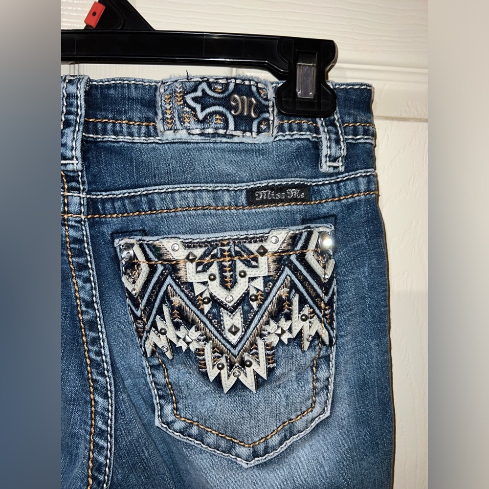 Women’s Miss Me jeans size 28